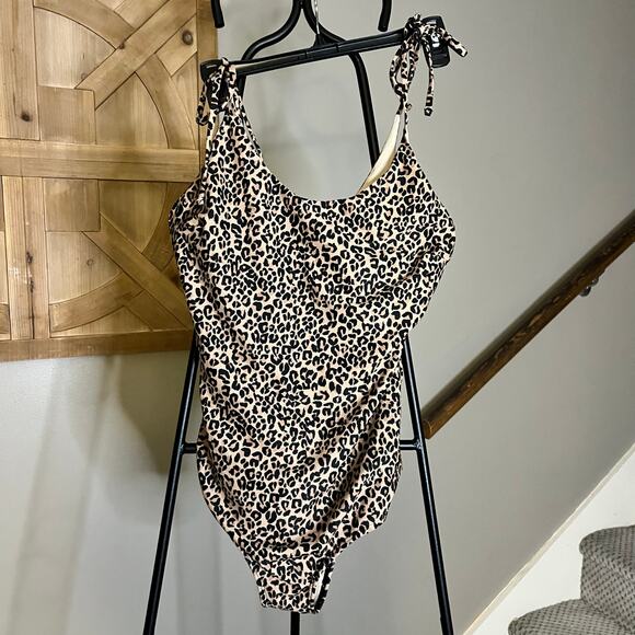 Albion Leopard One Piece Swimsuit size L - Picture 1 of 3